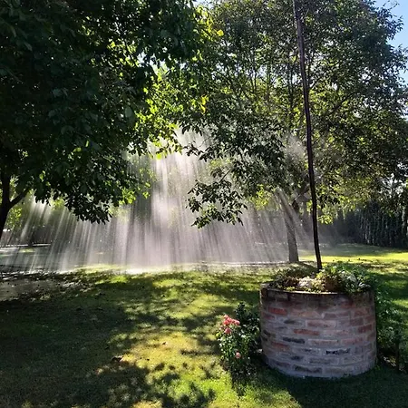 Holiday home Szeruskert Vendeghaz Pusztaszer