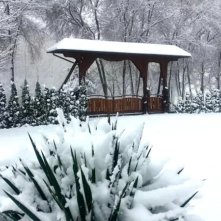 Holiday home Szeruskert Vendeghaz Pusztaszer