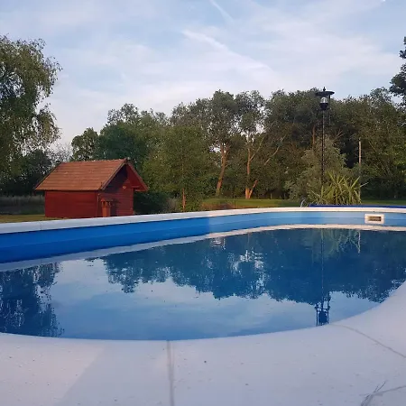 Szeruskert Vendeghaz *