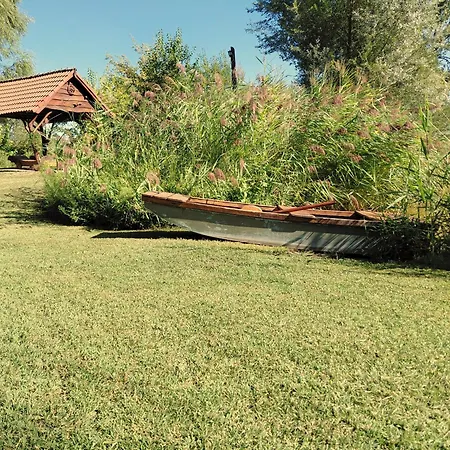 Szérűskert Casa de Férias *