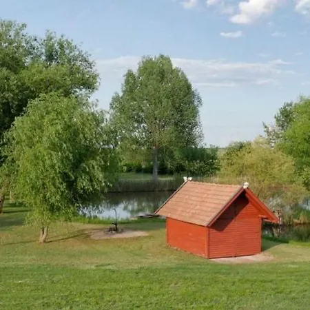 Holiday home Szeruskert Vendeghaz