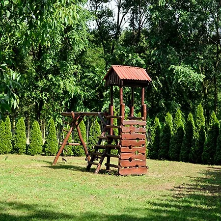 Szeruskert Vendeghaz Pusztaszer